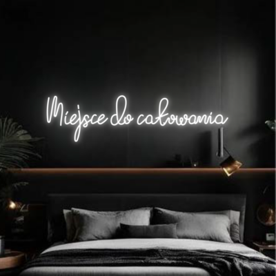 neon led kissing spot