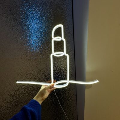 neon led szminka lineart biala zdjecie